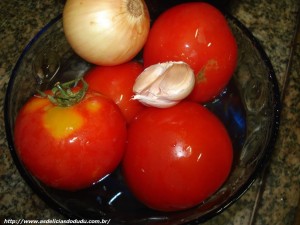 Molho de tomate caseiro - Rápido, fácil e prático
