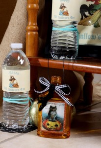 Vintage Halloween Party with Lots of REALLY CUTE IDEAS via Kara's Party Ideas | KarasPartyIdeas.com #HallowsEve #Party #Ideas #Supplies (11)