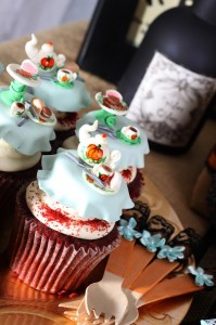 Vintage Halloween Party with Lots of REALLY CUTE IDEAS via Kara's Party Ideas | KarasPartyIdeas.com #HallowsEve #Party #Ideas #Supplies (6)