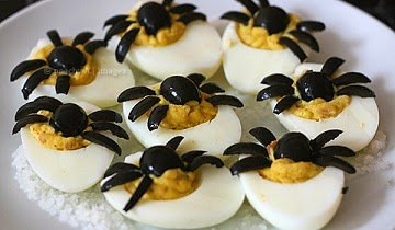 Ovos com aranhas Halloween receita