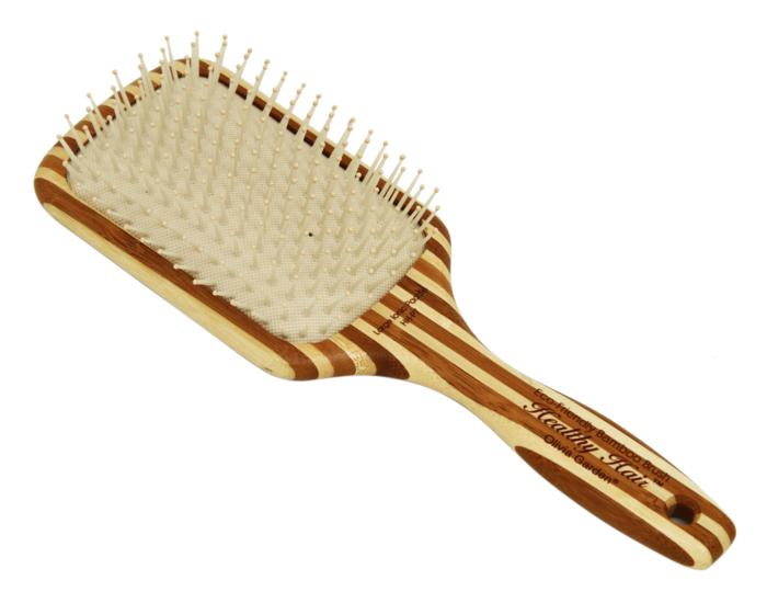 Aprenda a limpar a sua escova de cabelo!