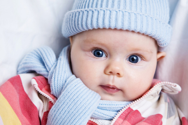 Como cuidar da pele delicada do bebê no inverno