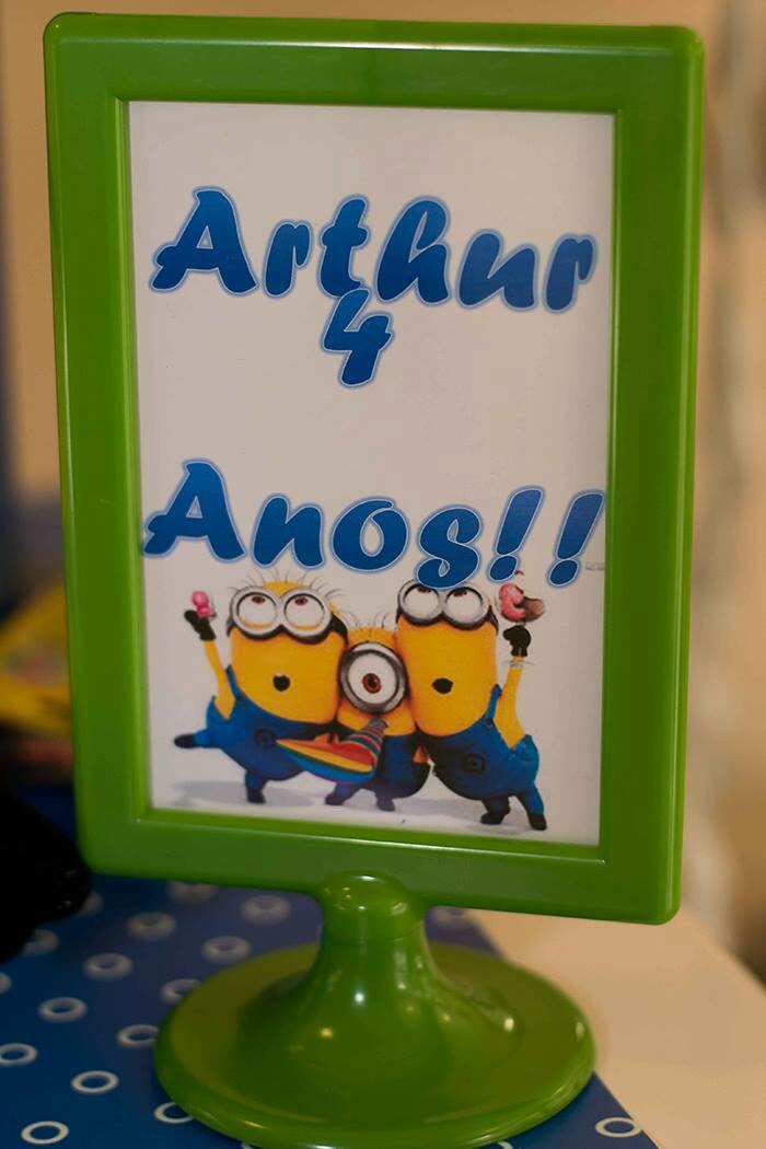 Festa tema minions Arthur e anos