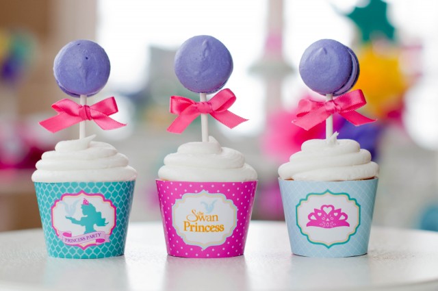 princess-cupcakes-640x425